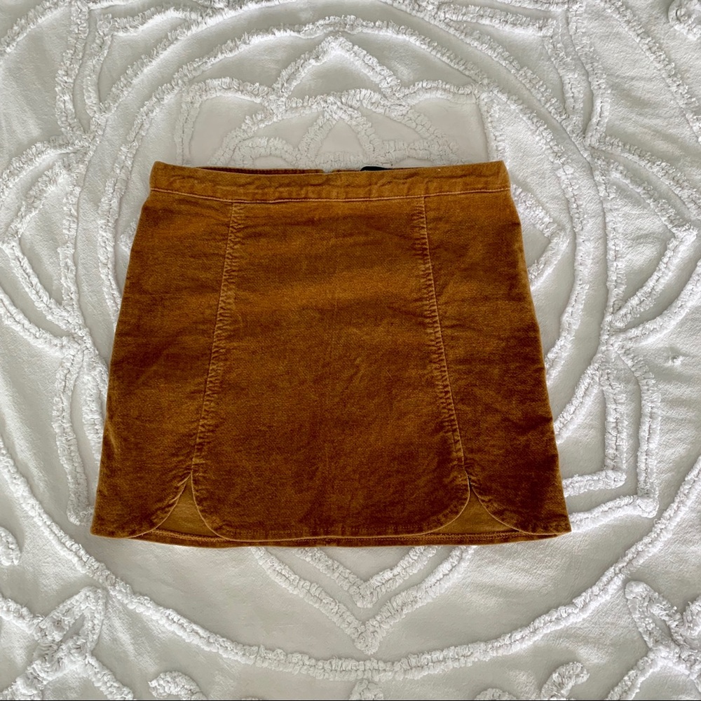 Brandy Melville Raquel Corduroy Tan Skirt